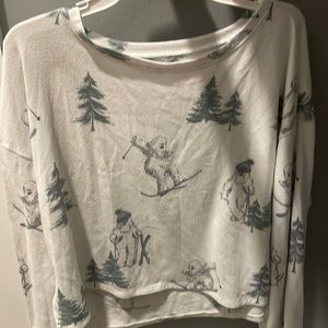 Long sleeve comfy yeti top